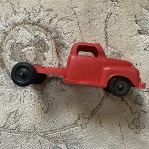 Vintage Reliable Toy Co Red Plastic Pickup Truck Model 567/2 Canada INCOMPLETE